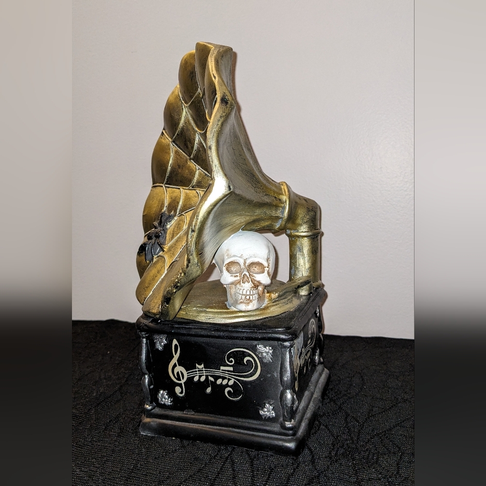 Victorian Gothic Antique Gramophone